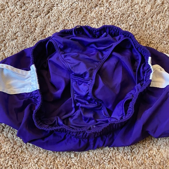 Women’s Nike Dri-Fit Running Shorts - Picture 5 of 7